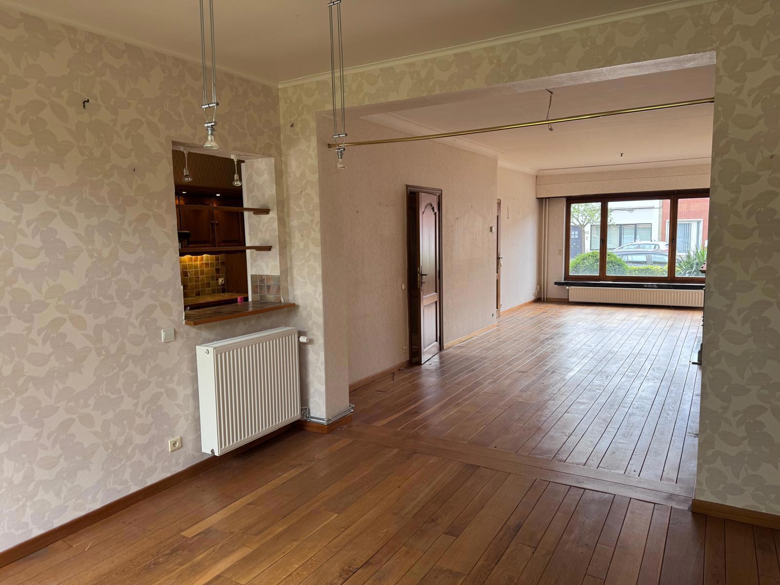 Huis met toffe buitenruimte in rustige en groene straat. - foto 5