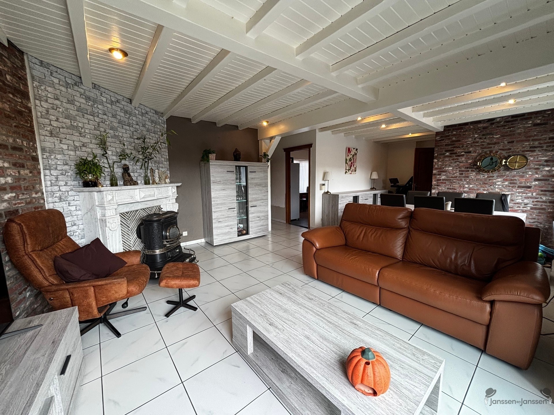 Handelspand met woonst, garage en tuin - foto 5