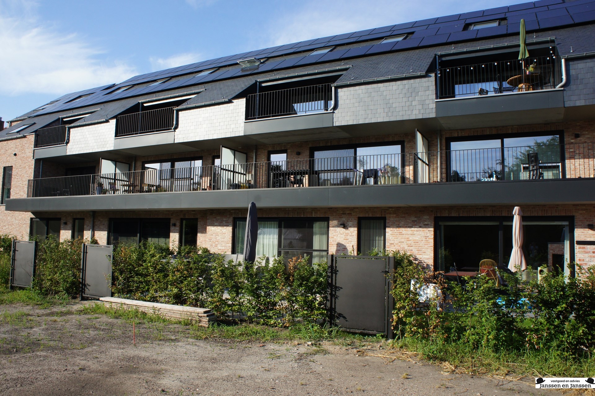 Duplex nieuwbouwappartement van 117 m² op de 2de en 3de verdieping met 2 slaapkamers - foto 2