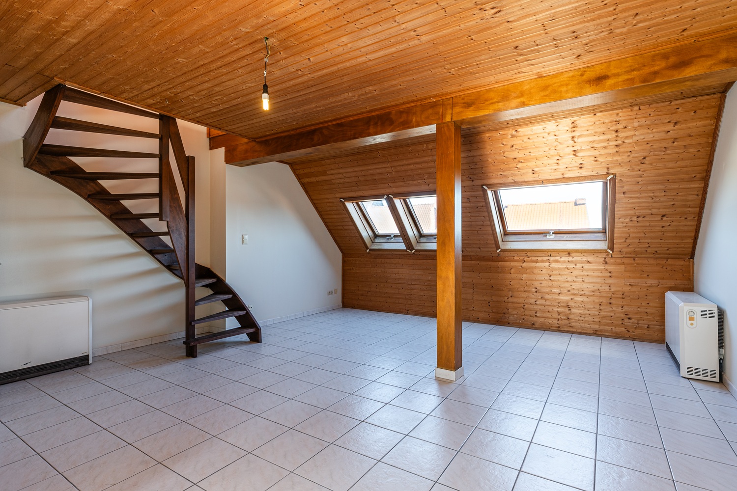 Instapklaar goed gelegen duplexappartement in centrum Eeklo - foto 4