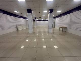 Office of approximately 220 m² for rent in a prime location in Kortrijk. The building is located near the Schouwburgplein and the Grote...