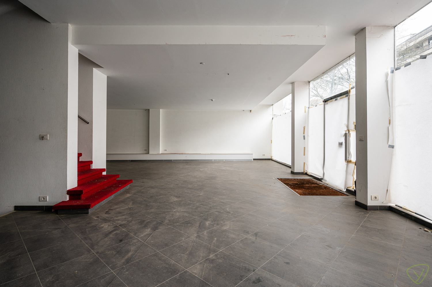 Vastgoedbelegging op een centrale en uitgelezen commerciële locatie! - foto 4