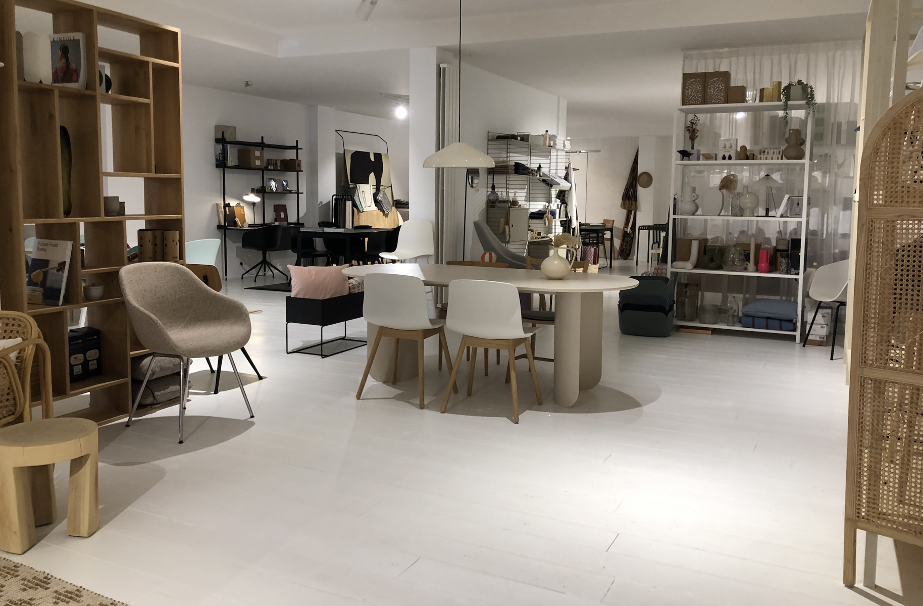 Ruime handelsruimte met uitstekende zichtbaarheid te Herentals   - foto 5