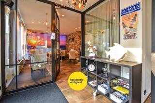 Restaurant 'De Haven' volledig gebouw met mogelijheden vlakbij de kaai gelegen op 313 m².Deze voormalige 2 woningen werden in 2017 volledig verbouwd...