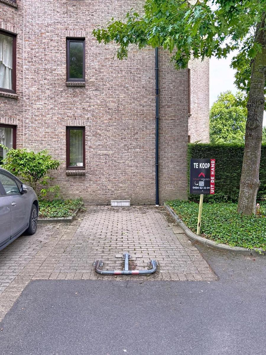 Garage for sale in Bruges - photo 1