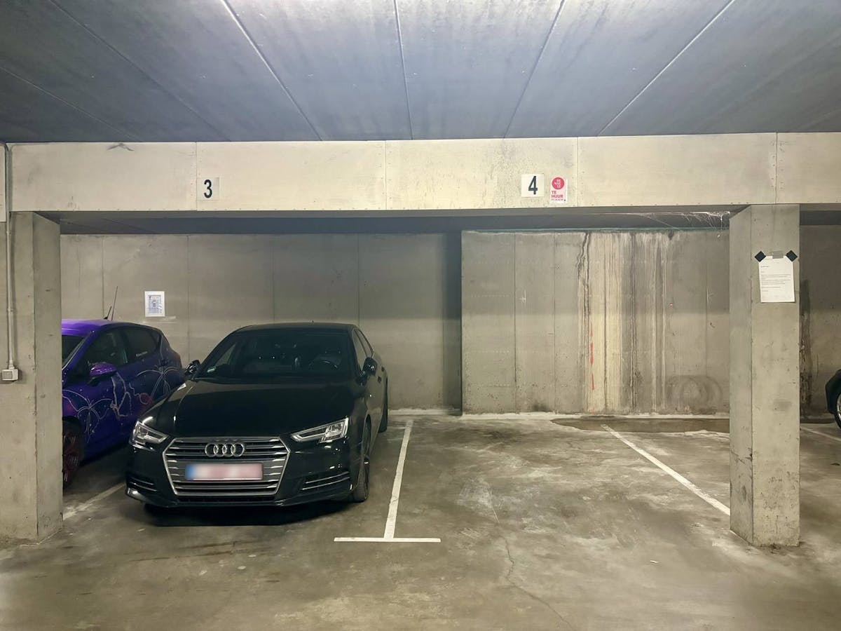 Ondergrondse autostaanplaats te huur in het centrum van Hasselt - foto 4
