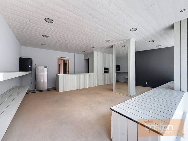 🏡 Te Koop in het Hart van Zwevegem – Handelspand met Woonst en Garage! - foto 2