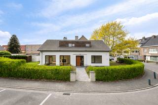 FOR SALE!Europalaan 31, 9070 DestelbergenLooking for space, comfort, and luxury in a prime location? This beautiful detached home in the sought-after...