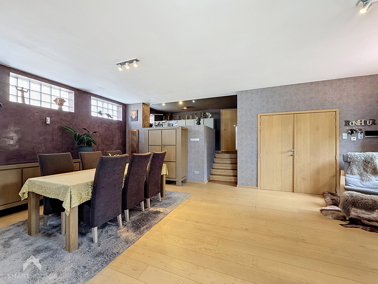 Unieke eigendom op 970m² met magazijn, 4 slpkrs en garage - foto 2