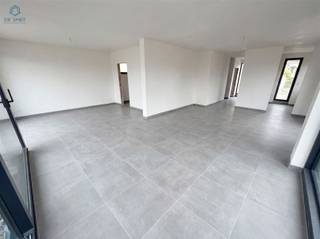 CASCO NIEUWBOUWWONING MET 4 SLAAPKAMERS EN INPANDIGE GARAGE TE EVERBEEKOntdek deze casco nieuwbouwwoning in het rustige en groene Everbeek de ideale...