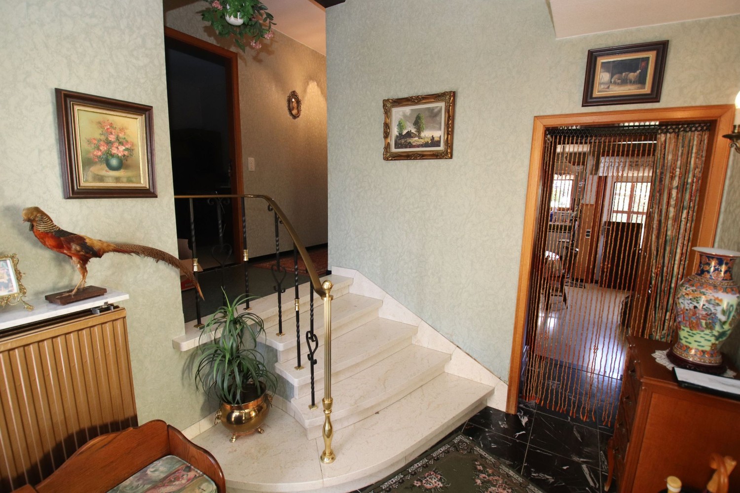 Alleenstaande woning met garage en grote tuin - photo 3