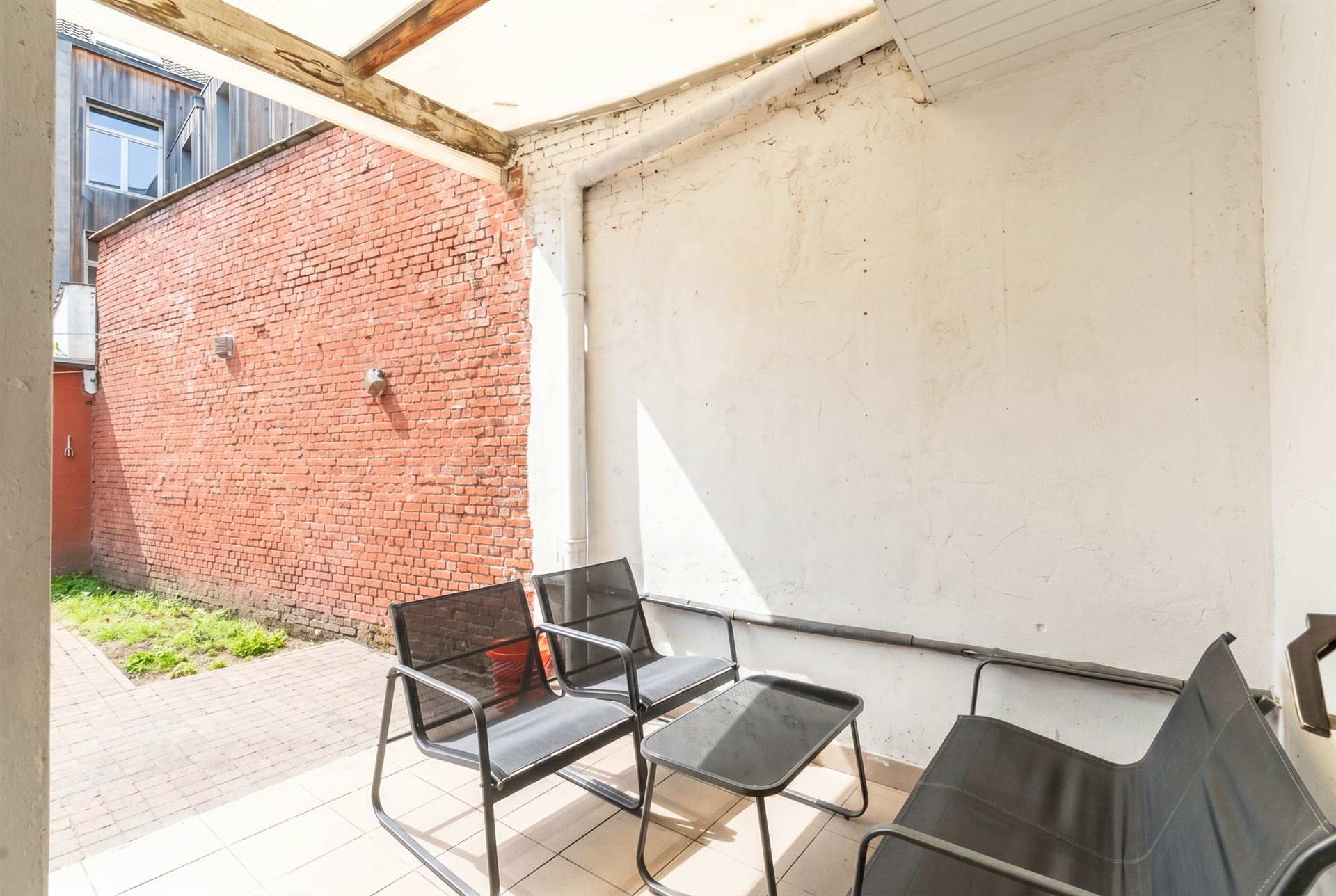 Charmante woning: 7 SLPK + TUIN in het bruisende Borgerhout - foto 4