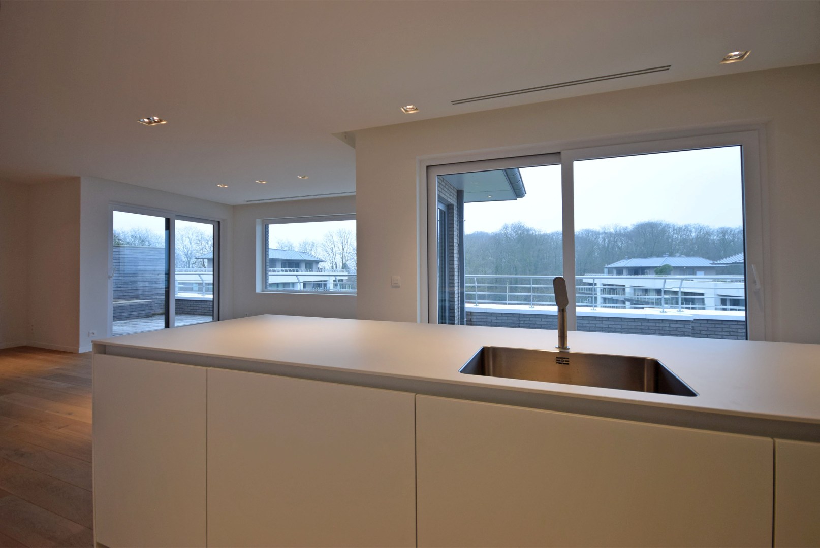 LUXE PENTHOUSE MET ADEMBENEMEND ZICHT OP STERREBOS. - foto 5