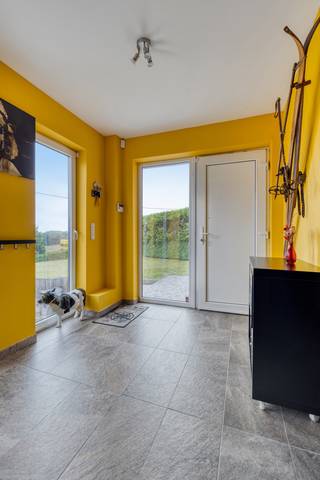ImmoDAVID vous présente: cette maison moderne 3 façades avec jardin, située dans le quartier prisé de Bekkerzeel, à proximité d’Asse,...