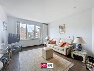 <p><span>Discover this charming, quiet and cozy apartment in a central location in Ganshoren, ideal for starters or as an investment. This well laid out living space offers a spacious living and dining room with plenty of natural light thanks to the large windows overlooking the quiet neighborhood. The open kitchen is modernly equipped and practical, perfect for preparing delicious meals. Following this, you will find a neat and functional bedroom that offers enough space for a comfortable bed and additional furniture. The home features a modern bathroom with a practical walk-in shower and a double sink, providing comfort and convenience. A big plus of this home is the spacious terrace where you can enjoy the fresh air and a beautiful view of the greenery. Ideal for relaxing after a busy day. Located in a residential neighborhood with easy access to public transportation, shopping, and parks, this home combines comfort and convenience in a prime location. Don't miss this unique opportunity to become an owner of this attractive property in Ganshoren. Contact us today for a viewing!</span></p><p><span> </span></p>