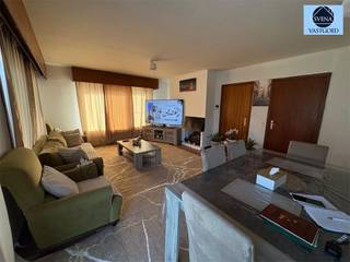 3 SLAAPKAMER APPARTEMENT OP HET GELIJKVLOERSE VERDIEP Richtprijs: 215.000 euroZeer goede ligging in de nabijheid van het vakantiedomein De Gavers en...