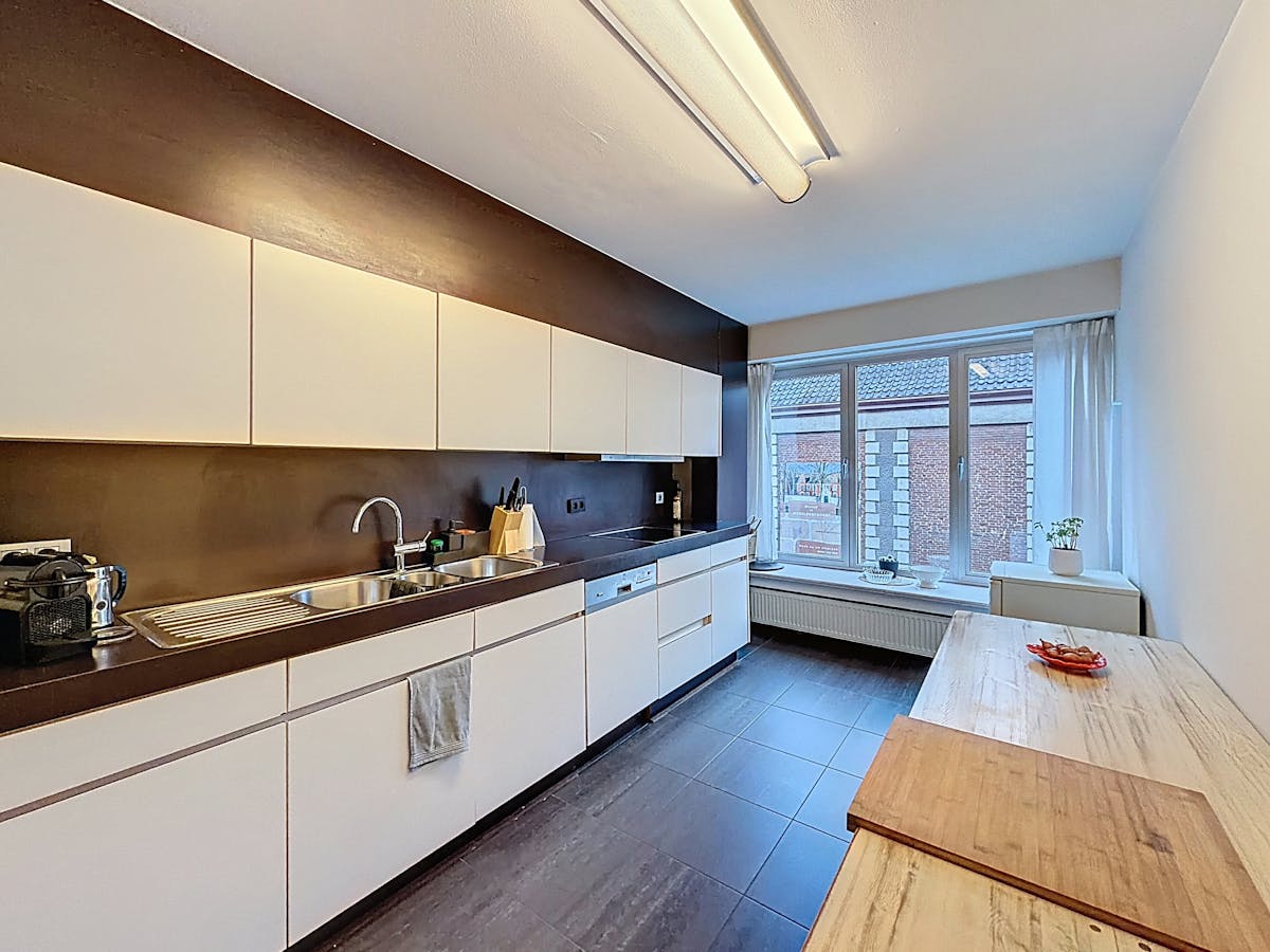 Appartement met drie slaapkamers in het hart van Gent. - foto 3