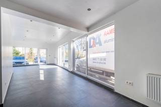 Commercial à louer à Malines