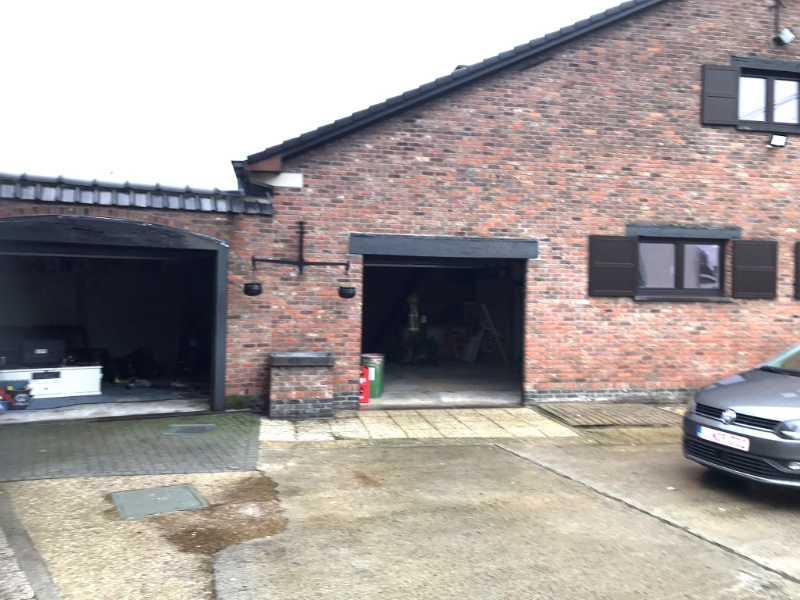 Te Grembergen : Woonst met terras en tuin - EN bijgebouw met garage- ruime parking in doodlopende straat nabij de spoorweg - foto 5