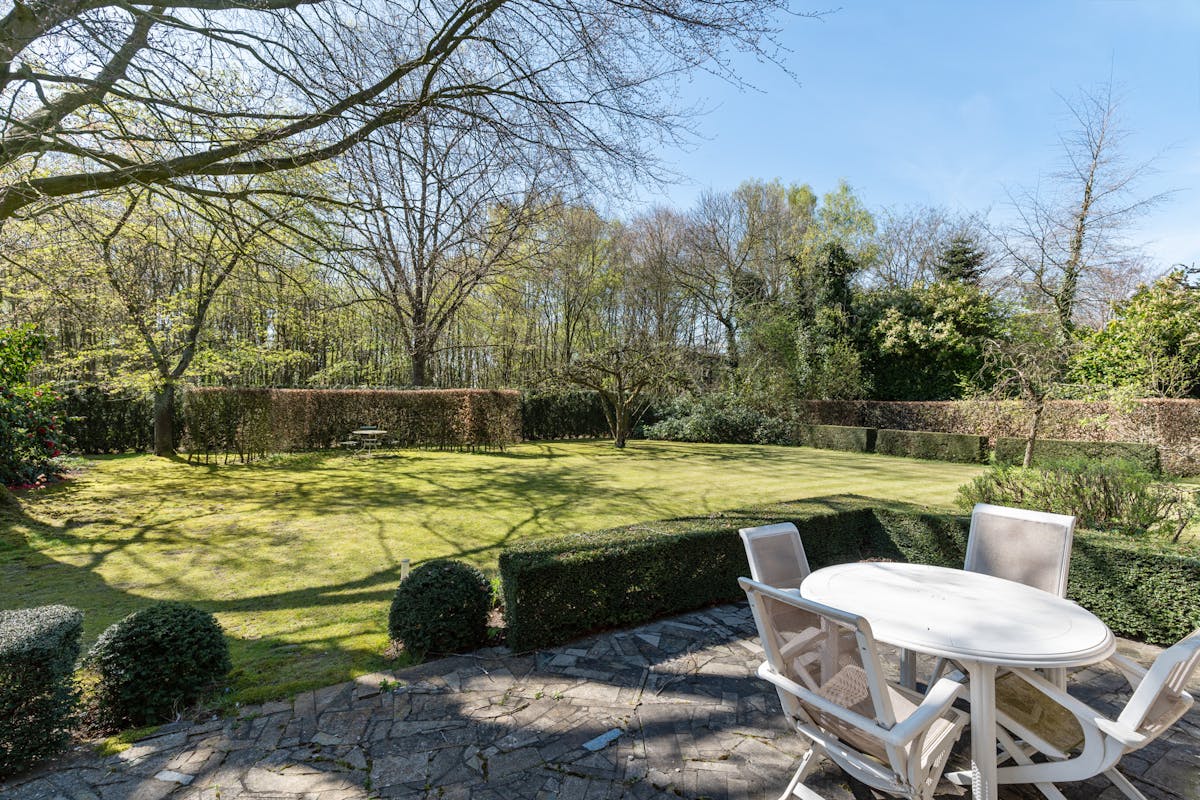 Ruime karaktervolle villa in het Lindenpark te Deurle - foto 2