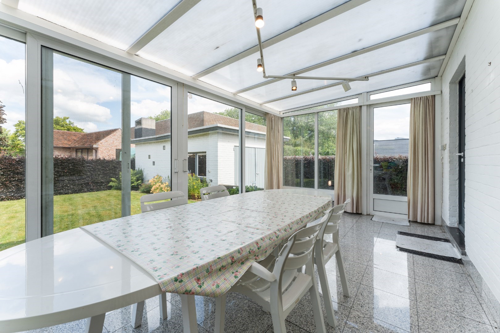 Centraal gelegen lichtrijke villa met 3 slpk, tuin en garage, Torhout - foto 5