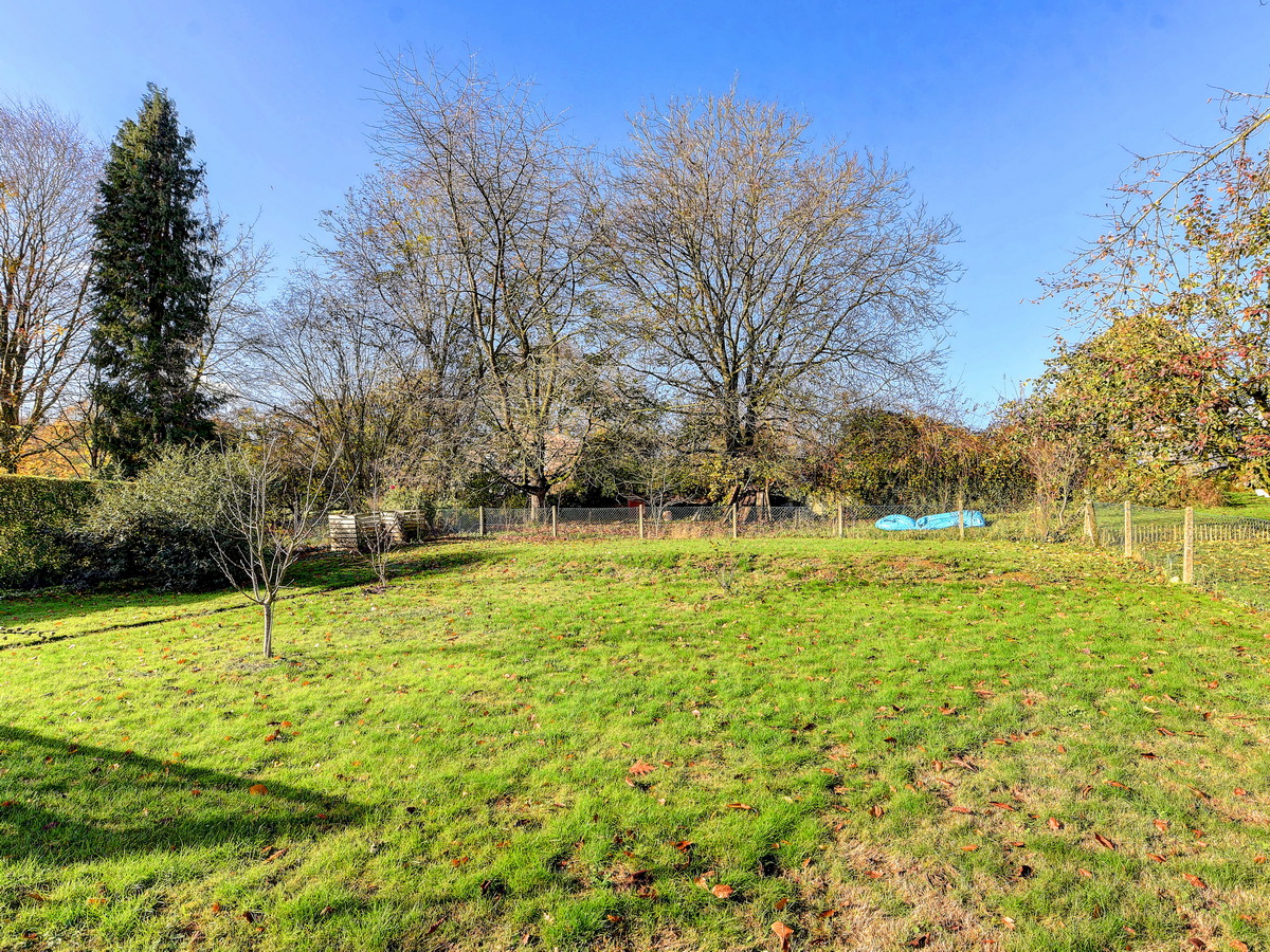 Charmante woning te koop op unieke locatie in Huldenberg! - foto 2