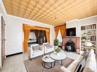 HALFOPEN BEBOUWING met STERKE BASIS en VEEL MOGELIJKHEDEN, gelegen in een RUSTIGE STRAAT in Eine, deelgemeente van Oudenaarde. Deze woning...