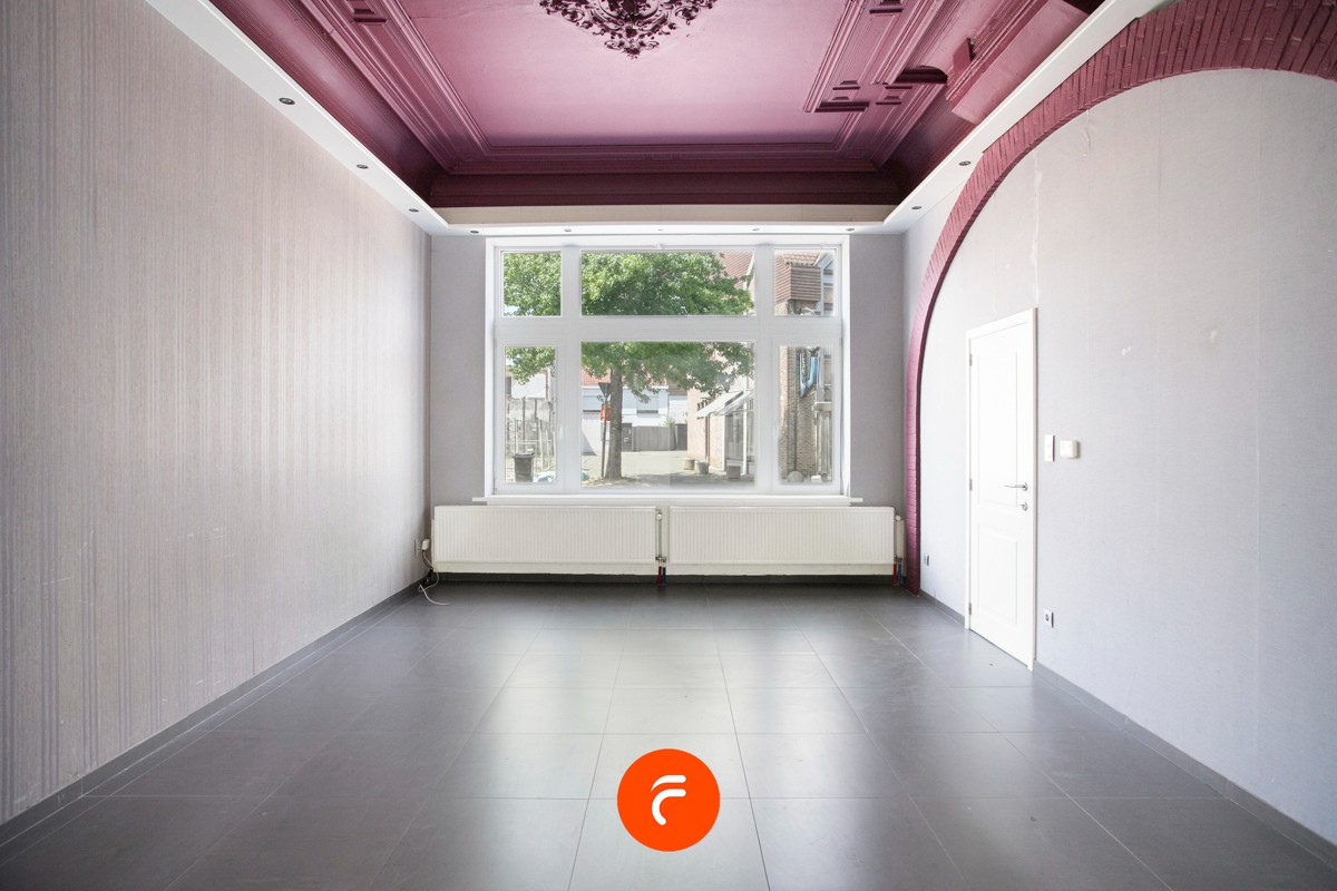 Statige herenwoning in het centrum van Harelbeke - foto 5