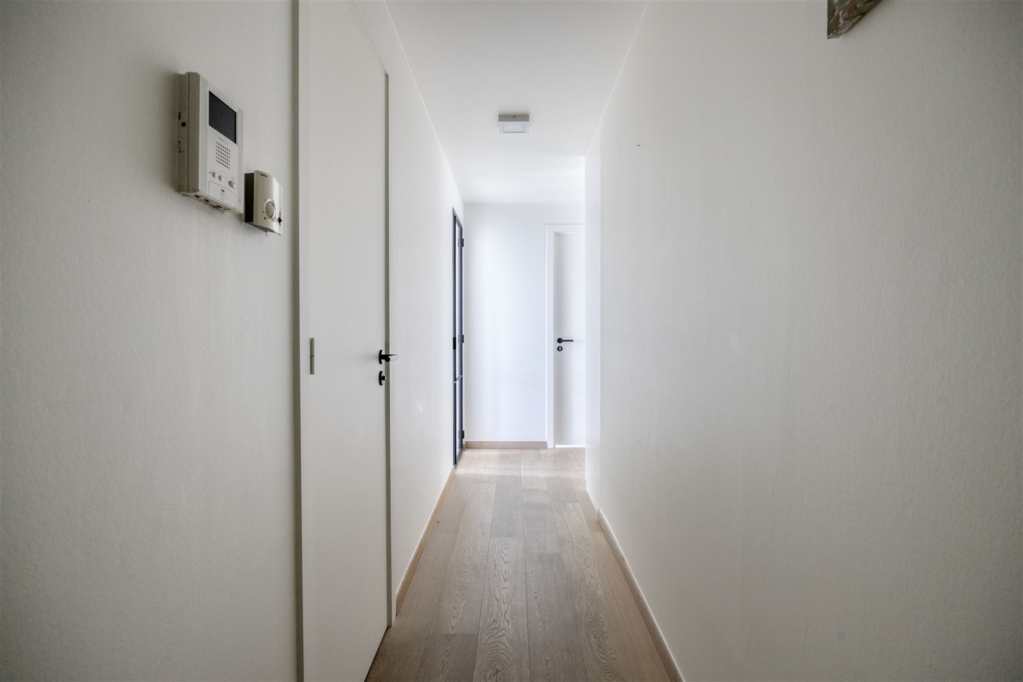 Instapklaar appartement met 2 slpks met terras in centrum Antwerpen - foto 3