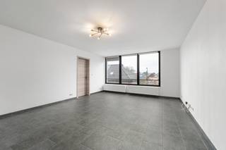 [[ DIT PAND NEEMT DEEL AAN DE ERA OPEN HUIZEN DAG OP 14/3 VAN 16:00 TOT 17:00 ]]Te koop: instapklaar halfopen appartement in Buggenhout, op een...