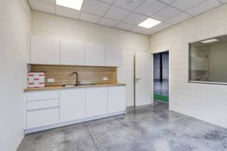 Newly built logistics warehouse for rent in the industrial zone in Maldegem/Adegem. Easy access to A11-E40. via N44 and N49Layout:- Two...