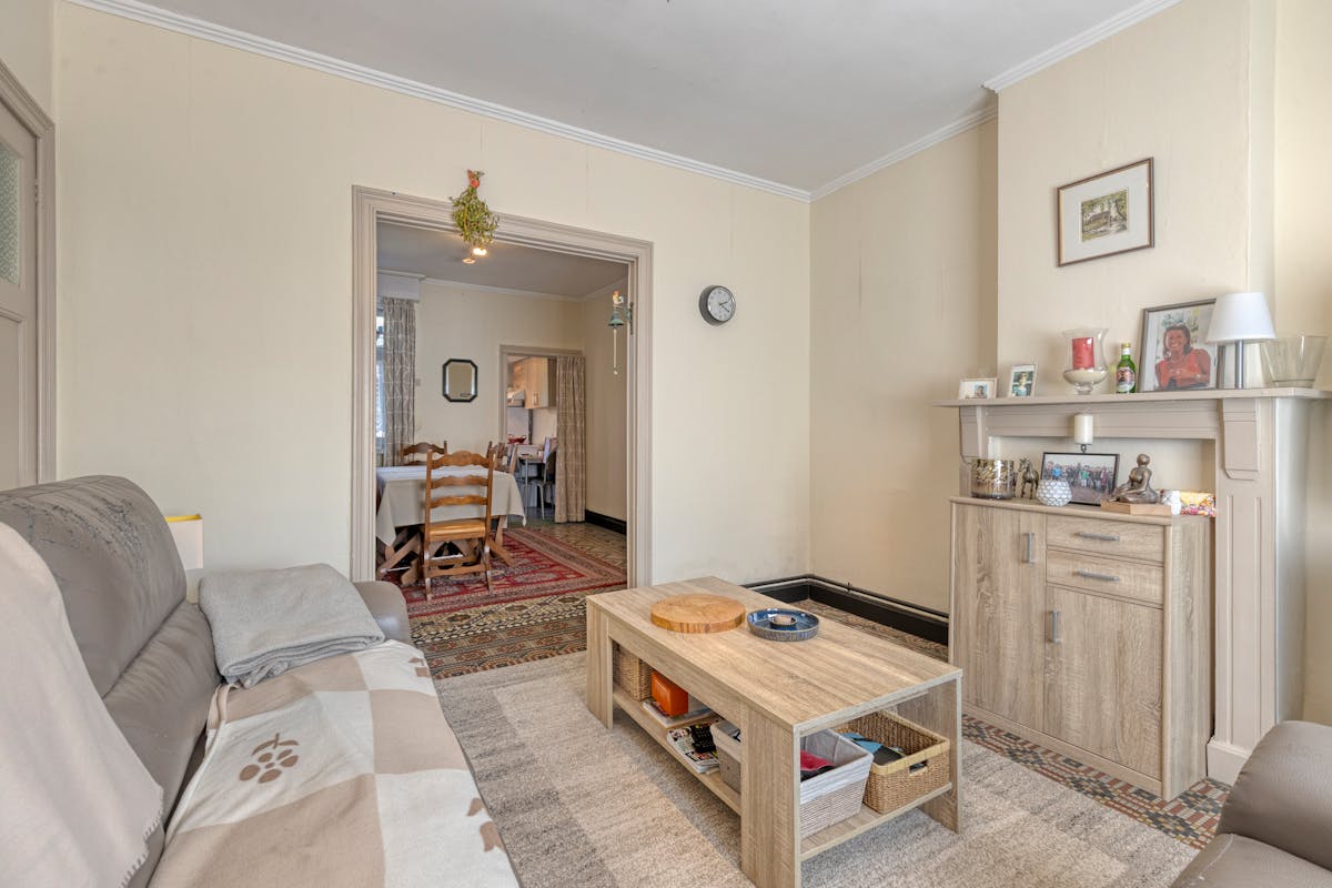 Maison à rénover avec un joli jardin de ville dans le centre de Drongen - photo 4
