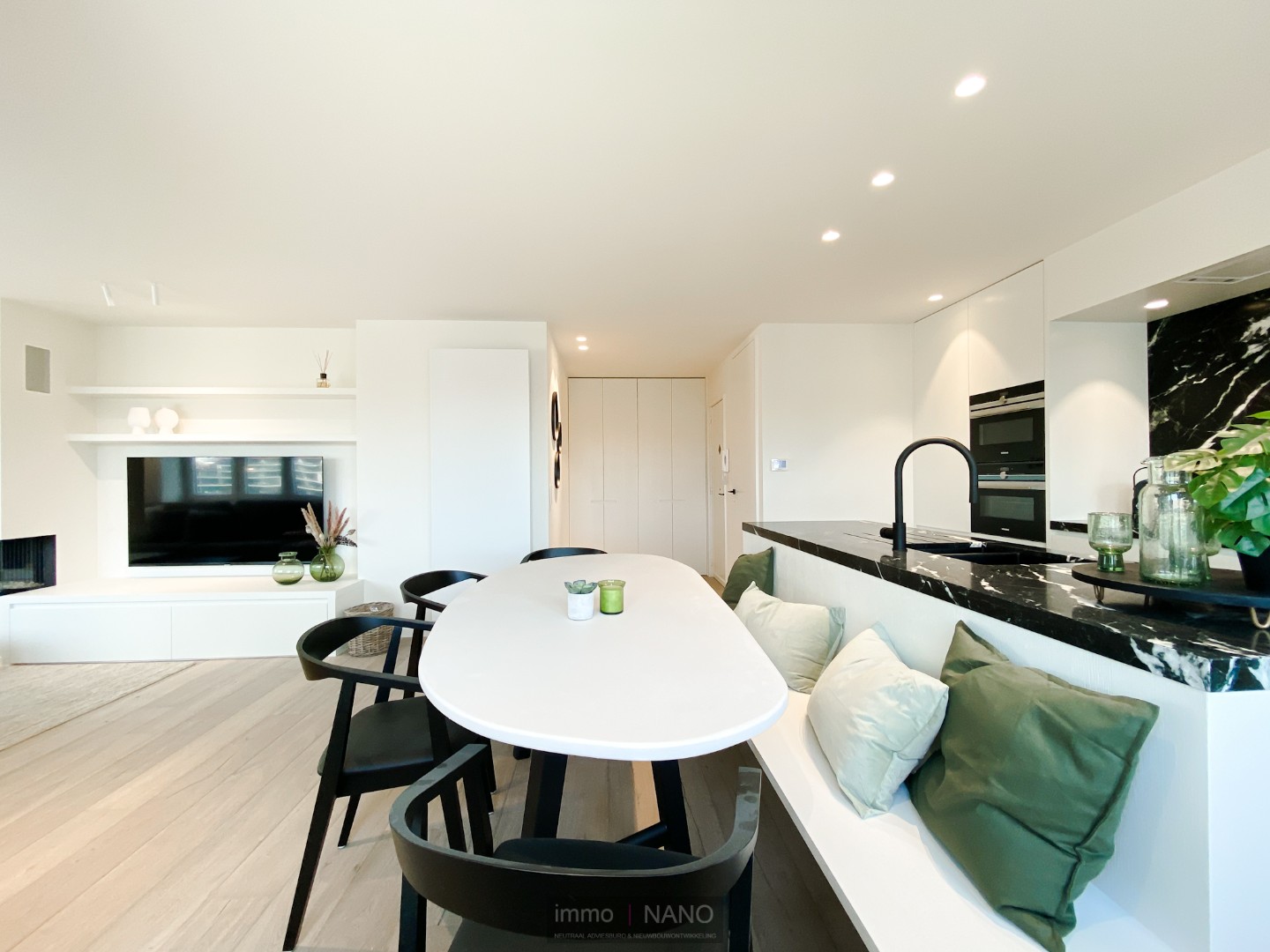 Exclusief gerenoveerde penthouse met panoramische zichten op het Zegemeer in Knokke. - foto 5