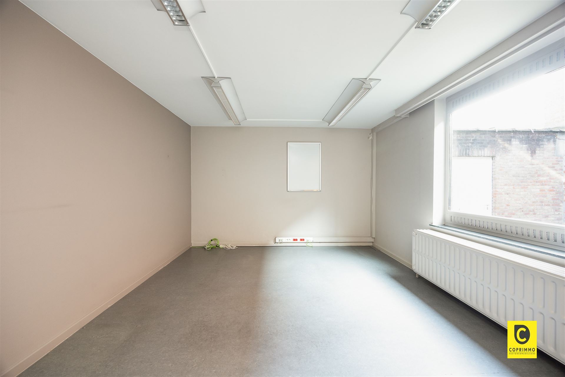 Handelspand in centrum van Niel  - foto 5