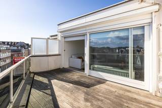[[ DIT PAND NEEMT DEEL AAN DE ERA OPEN HUIZEN DAG OP 6/12 VAN 16:00 TOT 17:00 ]] Knokke: Prachtig appartement met zonnige terrassen en...