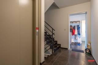 Hoppakee, dit is zo’n typisch stulpje waar wij dus iets mee kunnen. Waarom, vraag je? Omdat ‘ie met z’n 10 jaar piepjong is, neutraal werd...