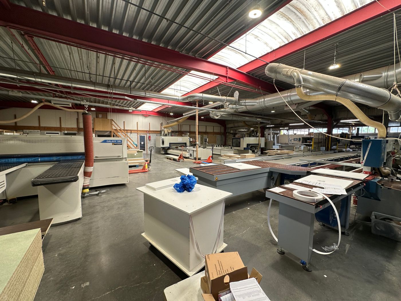 Strategisch gelegen bedrijfsgebouw van +/- 1.850 m² op perceel van +/- 3.795 m² nabij E17 - foto 3