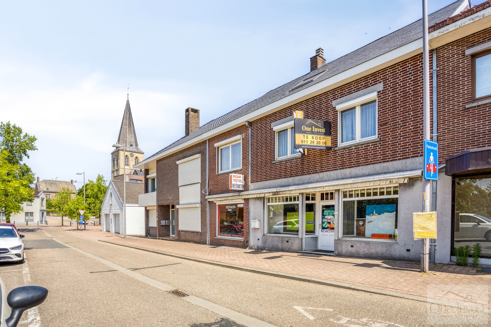Ruime Woning met Handelsruimte in het Centrum van Gruitrode – Veelzijdig en Vol Potentieel - foto 4