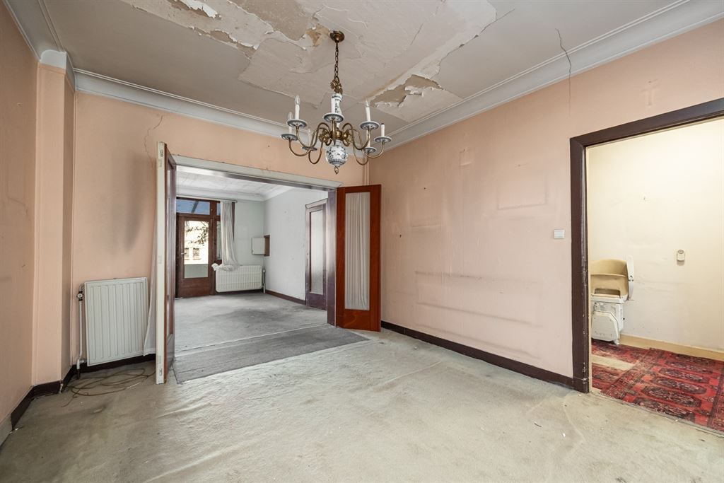 Woning met gigantisch magazijn te renoveren - foto 5