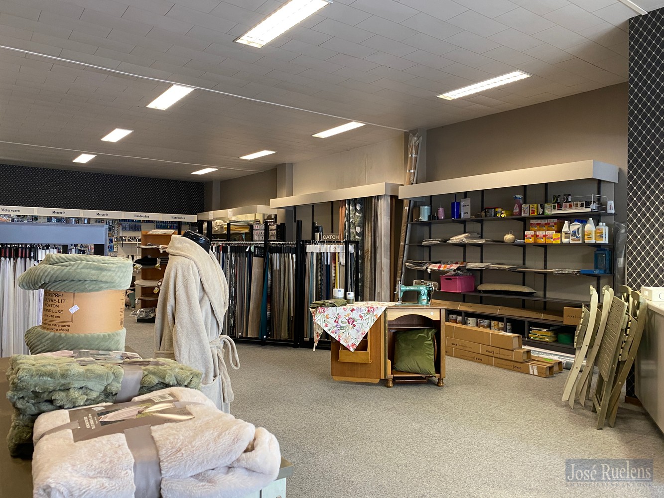 Gebouw gemengd gebruik waar wonen en werken mogelijk is! - foto 4