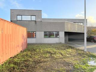 Welkom in de Nobels Peelmanstraat 6 te Sint-Niklaas.Deze kantoorruimte in de stad geeft je de mogelijkheid om je bedrijf te laten groeien.Via de...