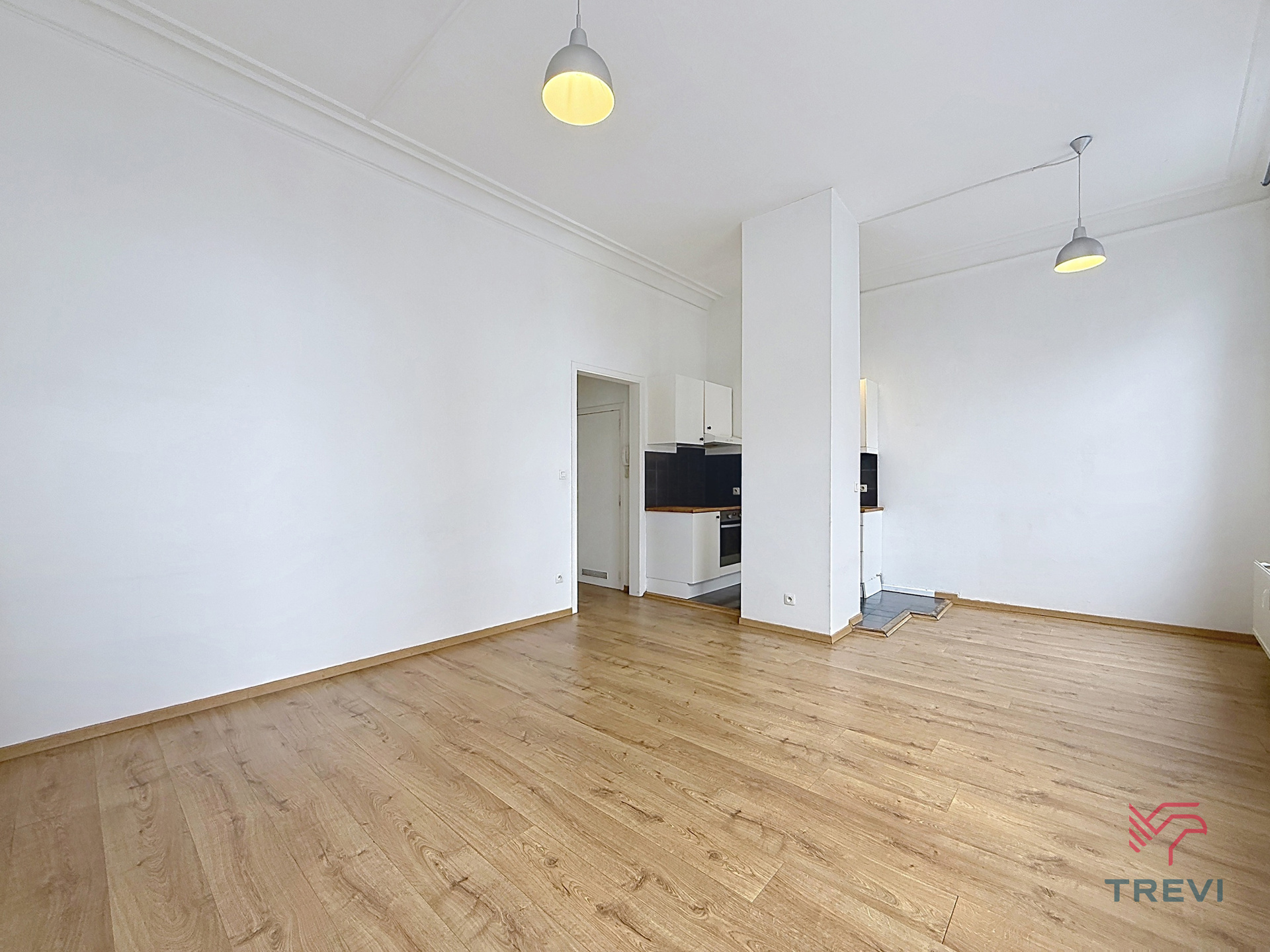 SCHAERBEEK, lichtrijk app. 80 m², 2 slpkmrs, nabij vervoer. - foto 2