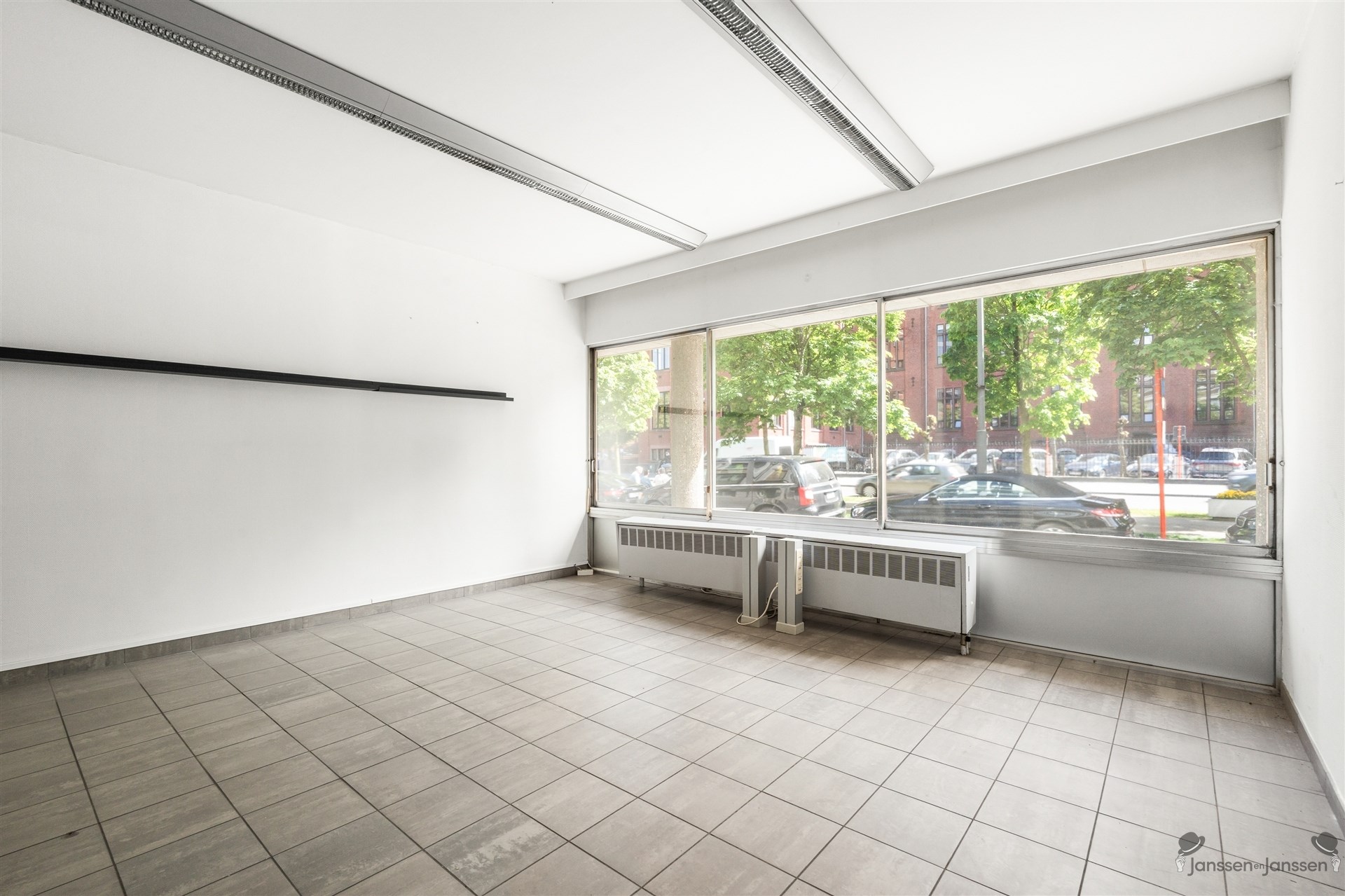 office - photo 4