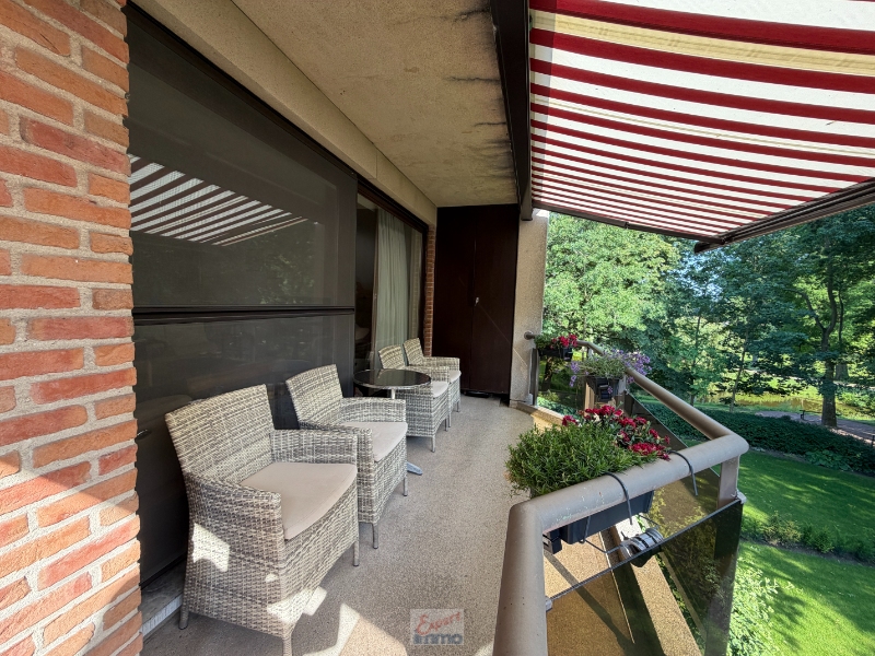 Uitzonderlijk rustig gelegen Appartement met 2 slaapkamers/terras/dubbele garage TE HUUR te HEULE via EXPERT-IMMO - photo 2