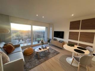 Een zeldzame parel aan zee instapklaar en uniek gelegen.Deze prachtige, zuidgerichte studio op de 5de verdieping van de Residentie Nereiden biedt een...