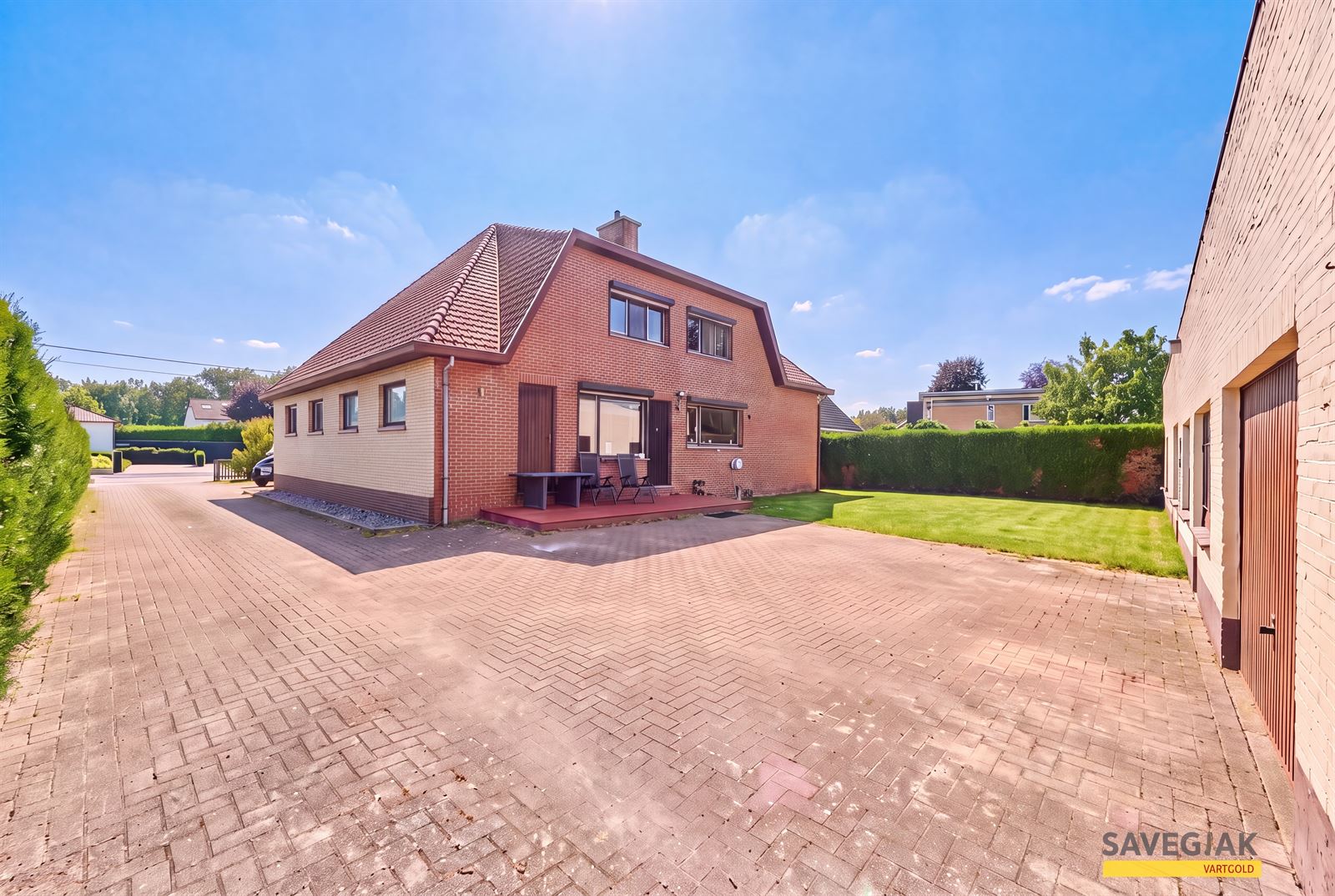 Grote woning met 4 slpk en vergund magazijn - foto 4