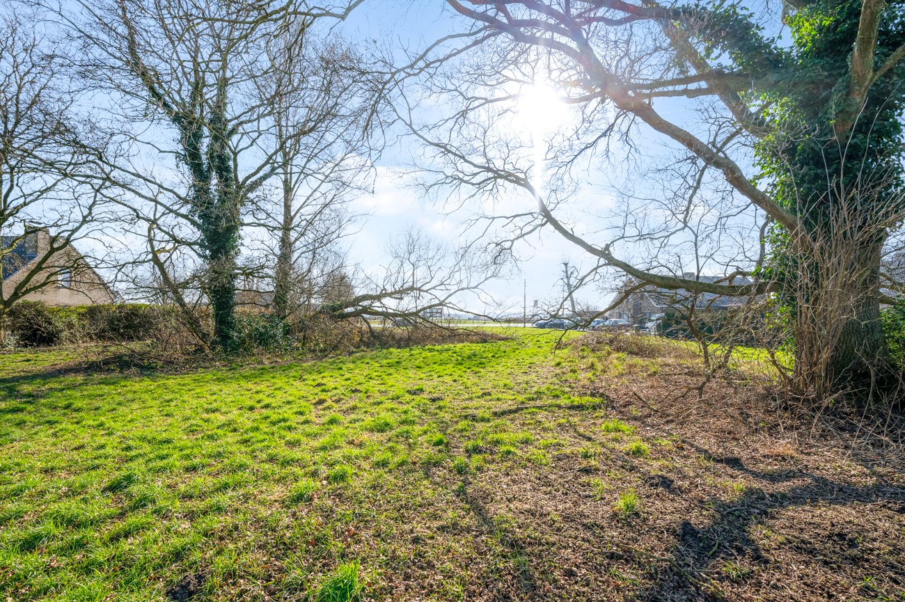TOP commerciële bouwgrond bij het binnenkomen van Lochristi - foto 1