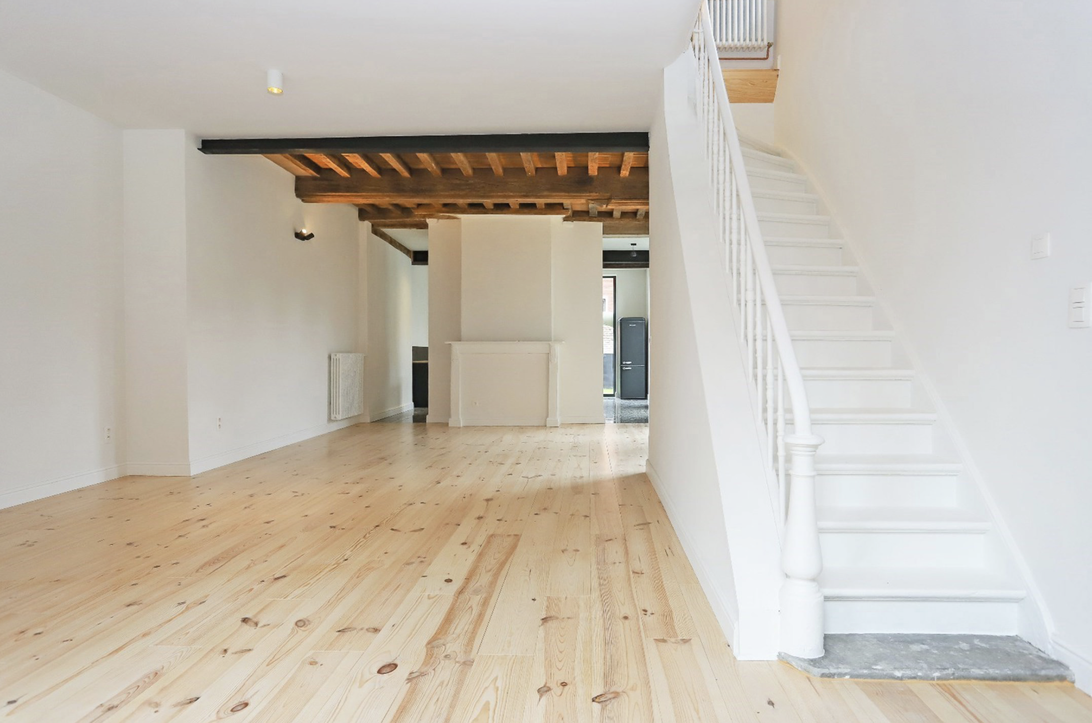 Buitengewoon uniek wonen in een prachtig vernieuwde hoeve te Zwijnaarde - foto 3