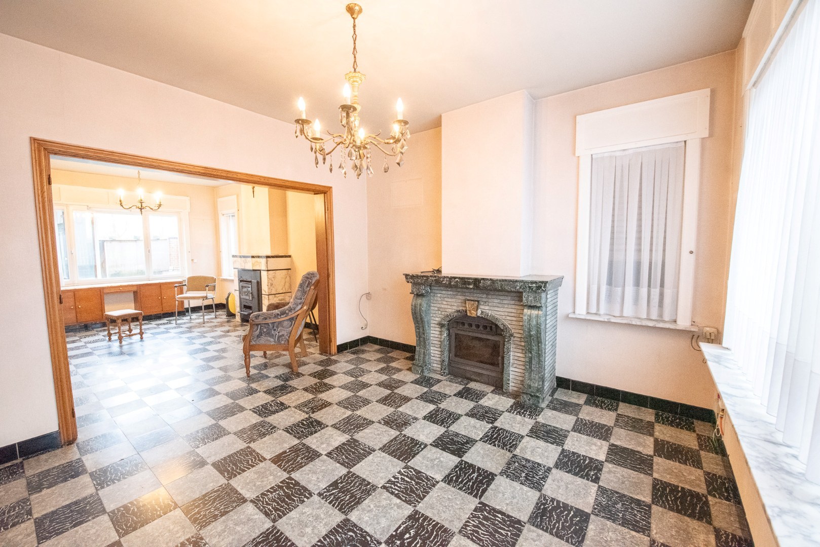 Te koop in Waregem – Halfopen bebouwing met renovatiepotentieel! - foto 2