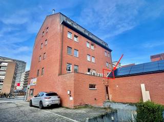 Ce studio / chambre d’étudiant meublé(e) et économe en énergie (B) bénéficie d’une situation idéale à proximité immédiate du centre historique...